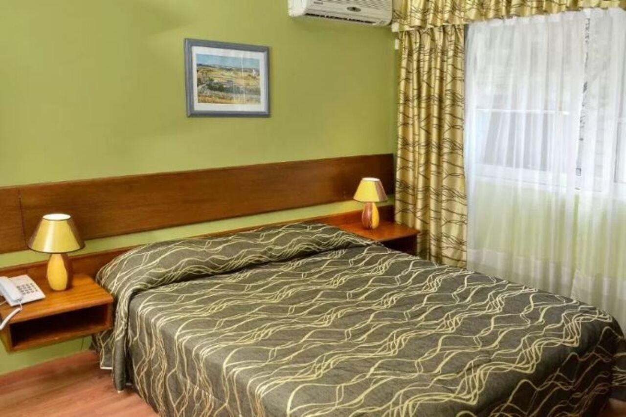Hotel Hispano Montevideo Esterno foto