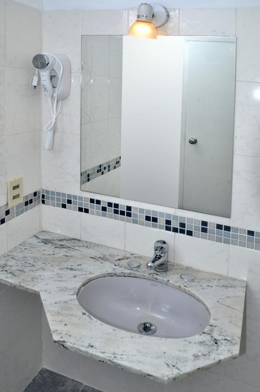 Hotel Hispano Montevideo Esterno foto